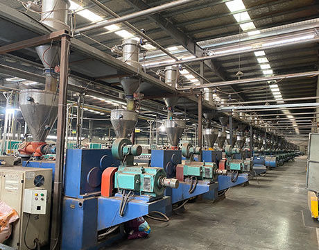 Centralny system podawania proszku ze sprzętem do mieszania dozującego